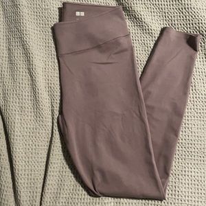 Purple leggings Uniqlo